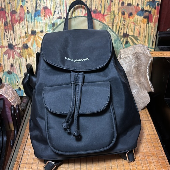 Dolce & Gabbana Parfum Black Backpack 10”Hx8.25”Lx6”W Flap Top w Drawstring VGUC - Picture 14 of 14